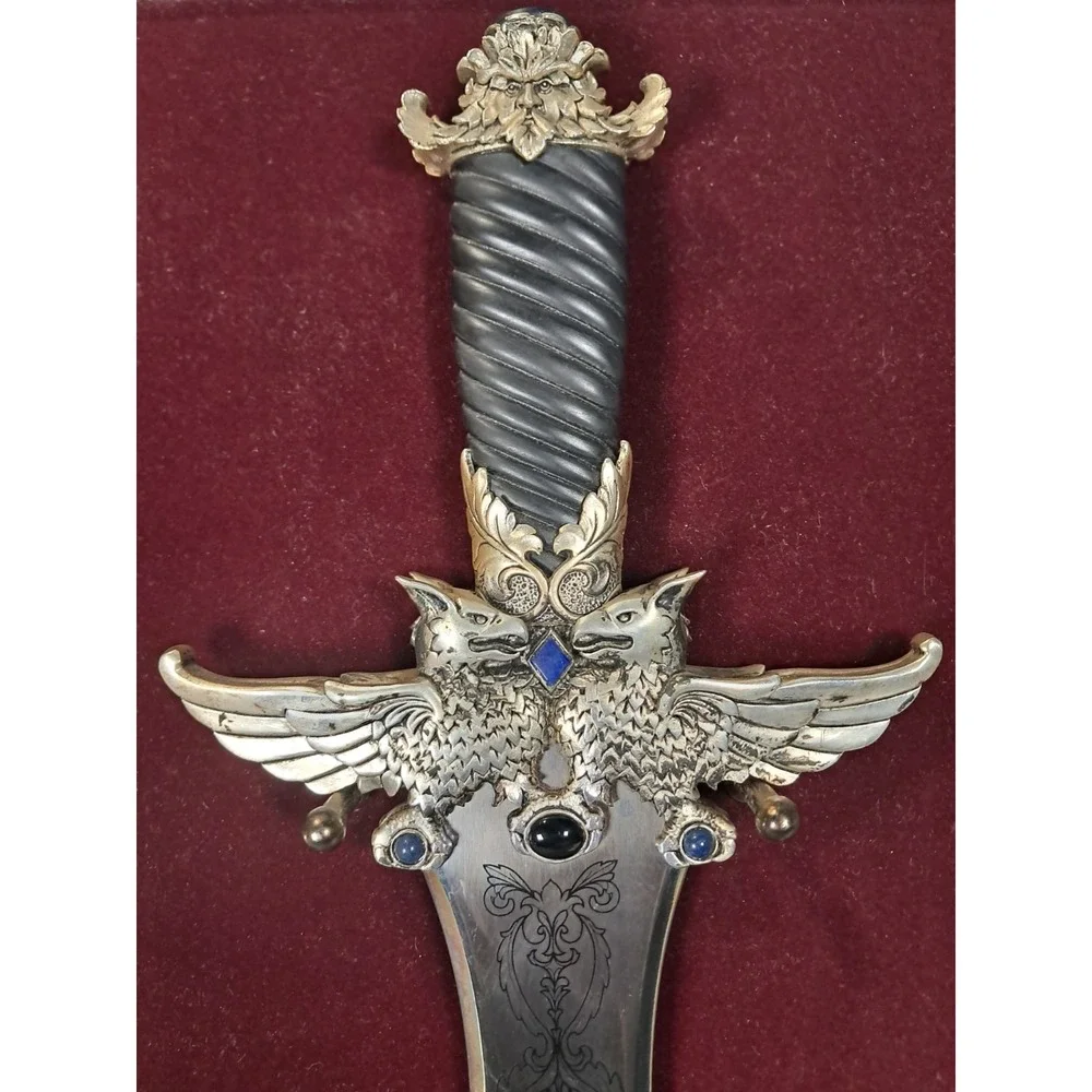 Treasure Of The Griffen Dagger by Greg Hildebrandt For FranklinMint DnD Cosplay